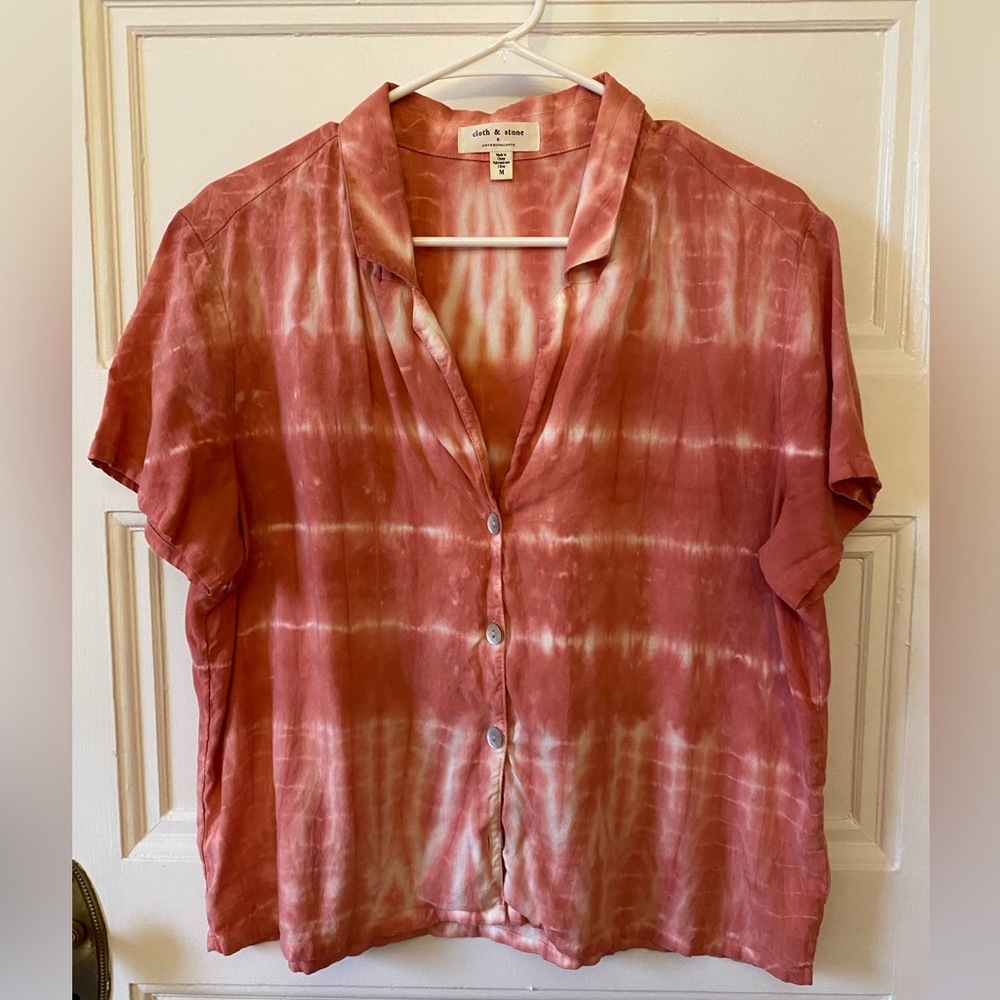 🌻Short Sleeve V Neck Button Up Top
